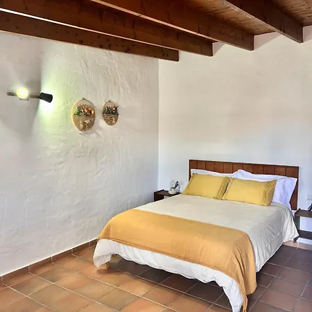 Country house Isaitas *